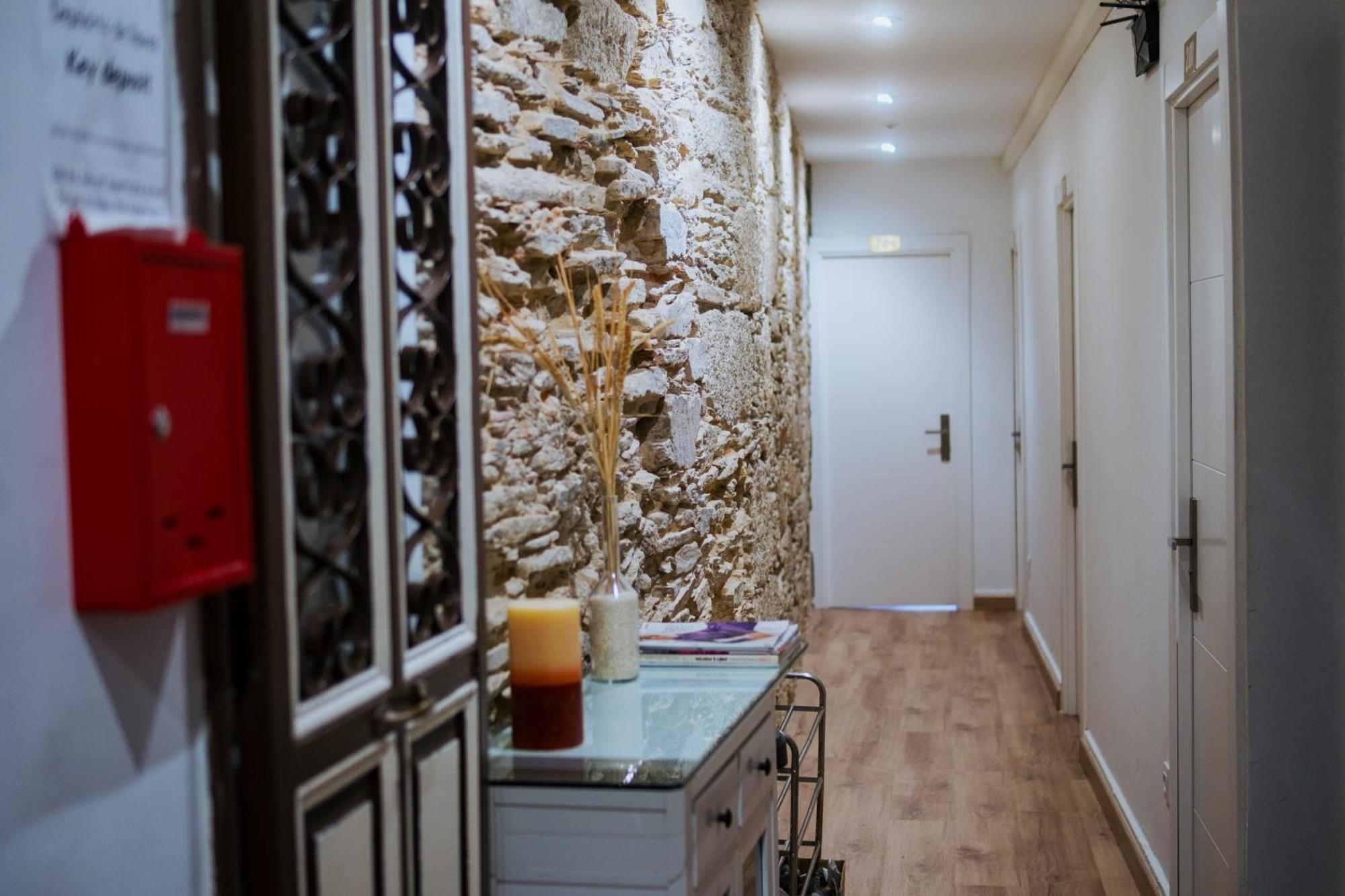 Hostal Santa Cruz Santiago de Compostela Ngoại thất bức ảnh
